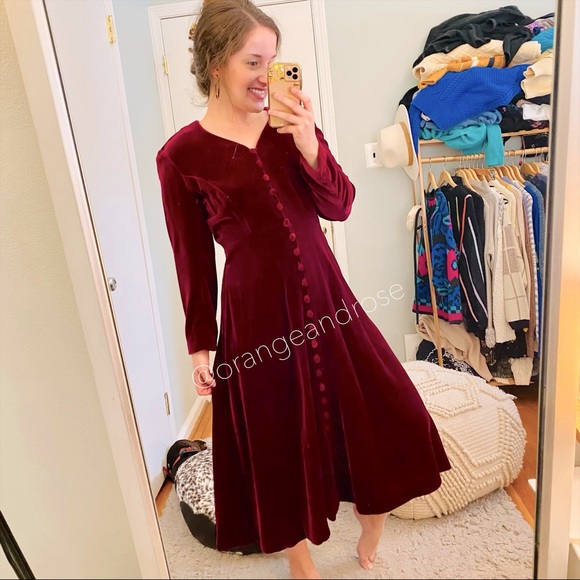 Vintage Dresses & Skirts - Vintage Liz Claiborne Maroon Burgundy Velvet Button Front MIDI Dress & Hair Tie